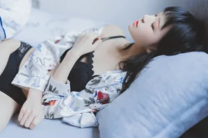 《倦》｜桜桃喵 · 32张写真