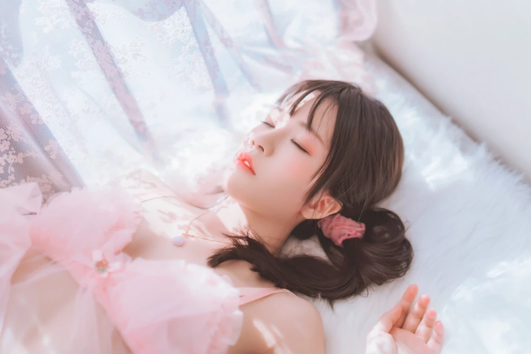 《初恋01》｜桜桃喵 · 30张写真