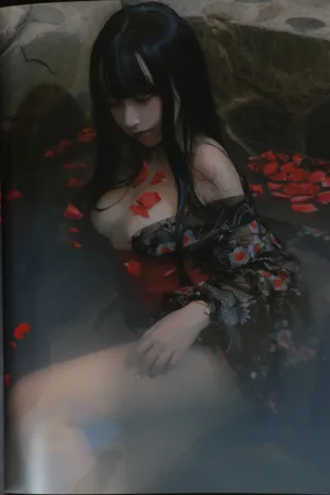 《温泉本（电子版+扫描版）》｜过期米线线喵 · 145张写真