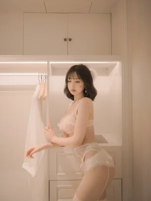 《粉色系套装》｜念雪 · 30张写真
