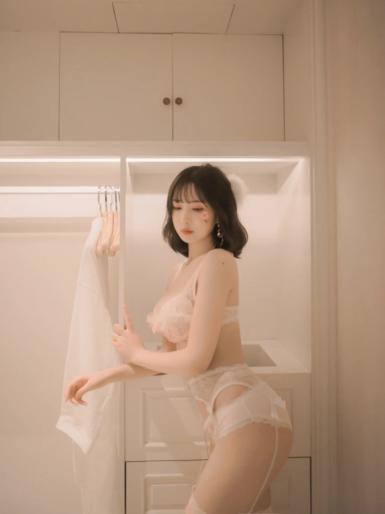 《粉色系套装》｜念雪 · 30张写真