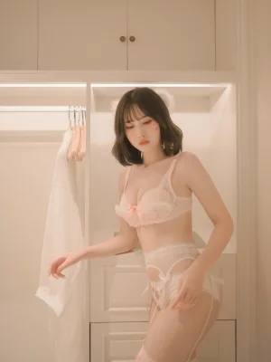 《粉色系套装》｜念雪 · 30张写真