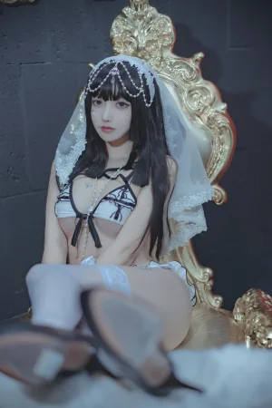《修女》｜过期米线线喵 · 53张写真