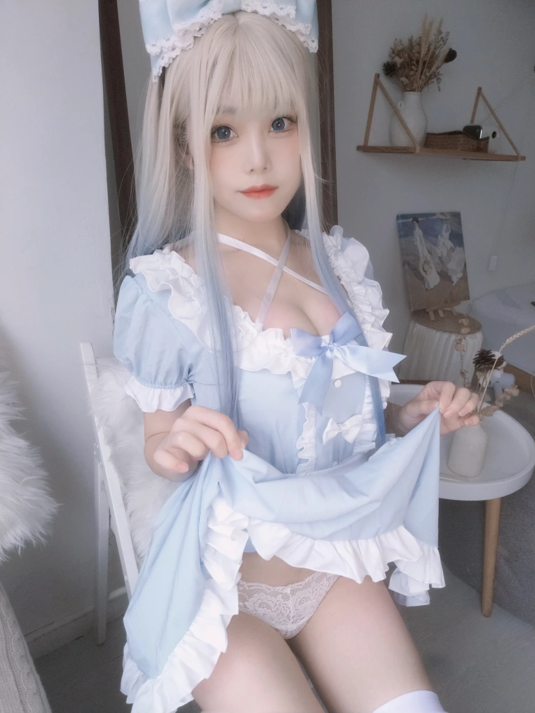 《蓝baby》｜蜜汁猫裘 · 27张写真、2 个视频