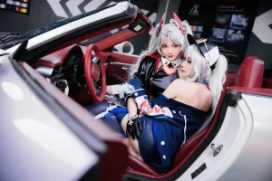 《碧蓝航线 欧根&企业 赛车女郎》｜瓜希酱&Momoko葵葵 · 58张写真