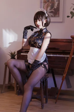 《黑色旗袍》｜过期米线线喵 · 43张写真