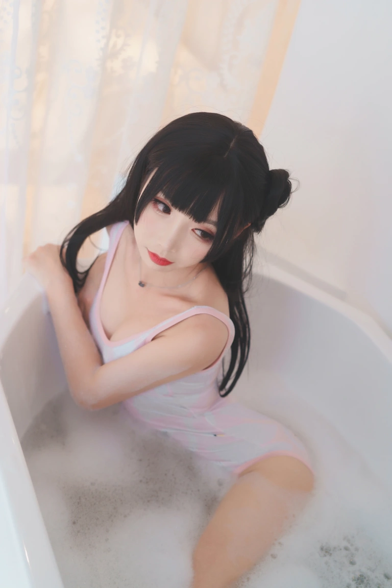 《浴缸泡泡》｜面饼仙儿 · 41张写真