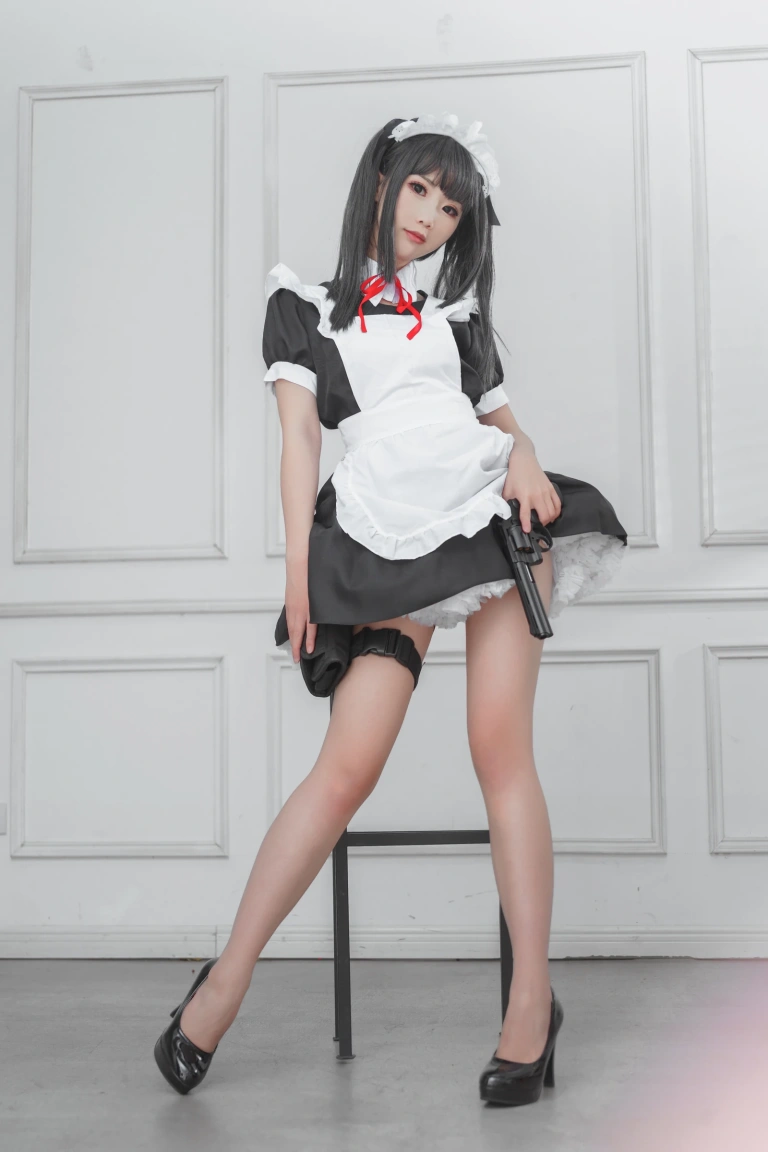 《左轮女仆》｜面饼仙儿 · 15张写真