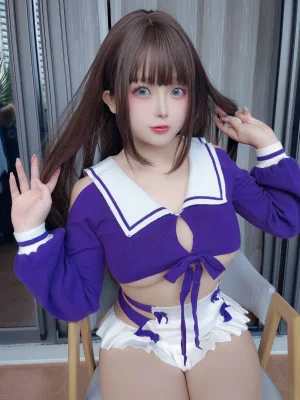 《学生妹自拍》｜日奈娇(椎名莜) · 49张写真、11 个视频
