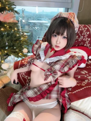 《圣诞小蛋糕》｜清水由乃 · 44张写真、1 个视频