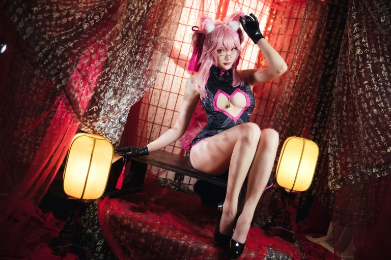 《高扬斯卡娅》｜瓜希酱 · 20张写真