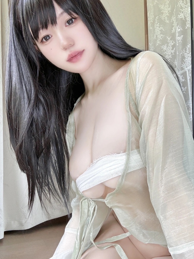《Fantia 2024年05月会员合集》｜小仓千代 · 68张写真