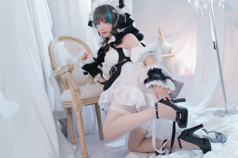 《柴郡》｜面饼仙儿 · 36张写真