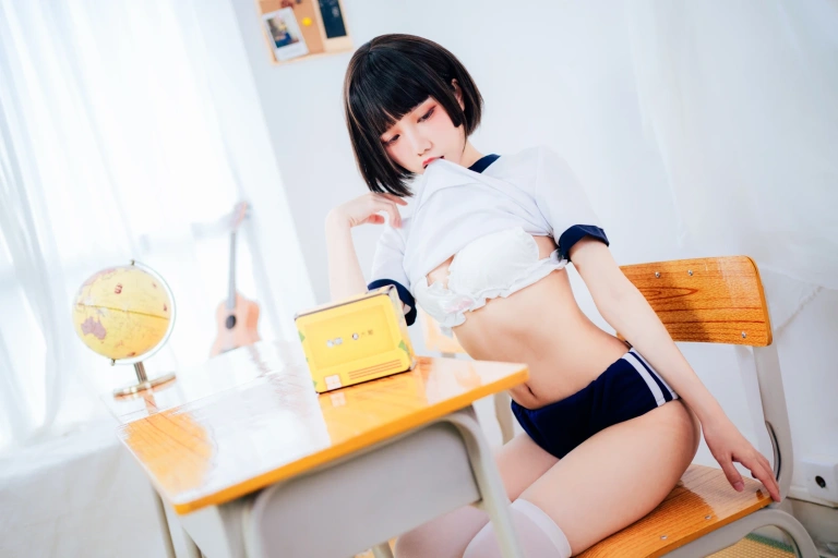 《体操服》｜果咩酱 · 19张写真