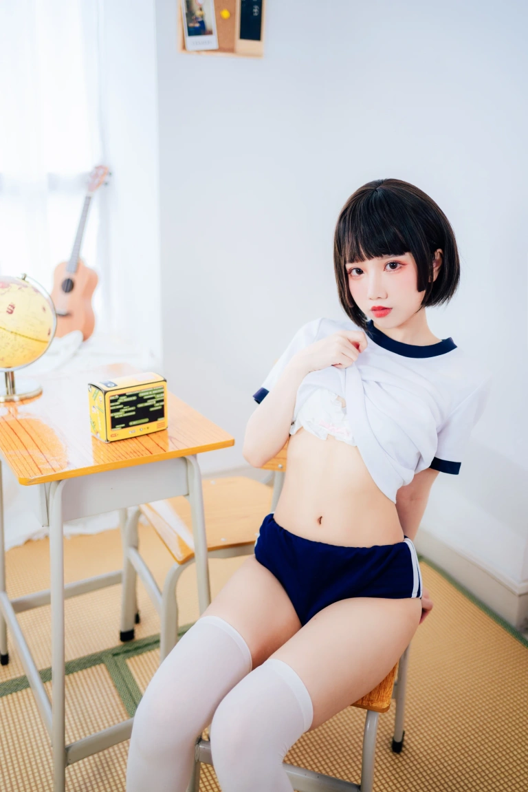 《体操服》｜果咩酱 · 19张写真