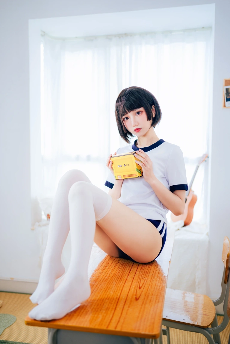 《体操服》｜果咩酱 · 19张写真