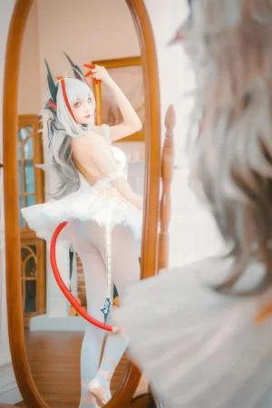 《明日方舟 w芭蕾》｜瓜希酱 · 15张写真