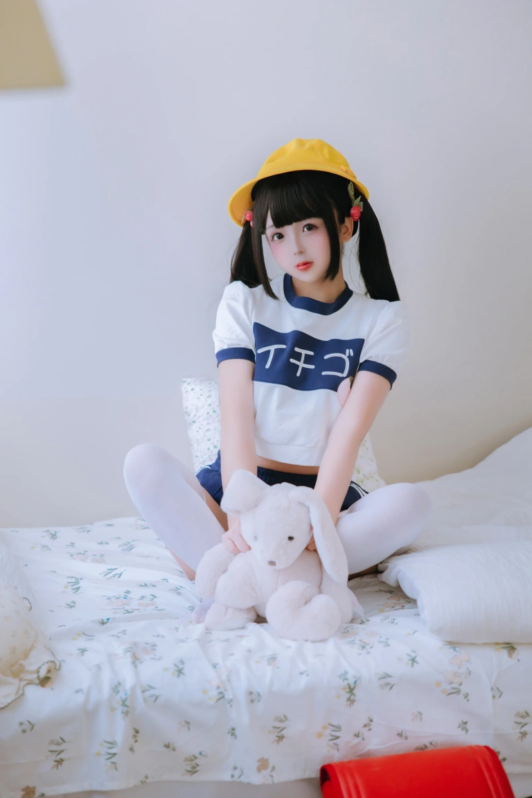 《萝莉》｜日奈娇(椎名莜) · 105张写真