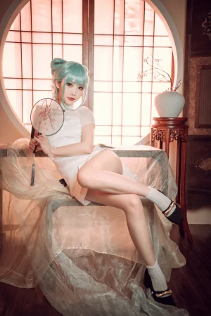 《初音旗袍》｜面饼仙儿 · 28张写真
