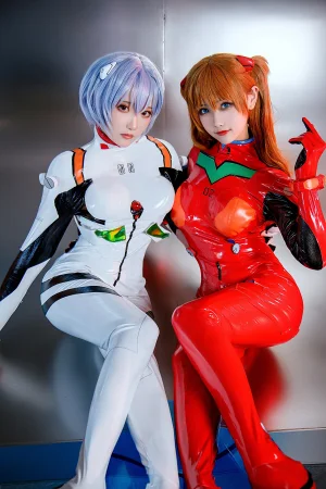 《EVA 双厨狂喜版》｜瓜希酱&Momoko葵葵 · 62张写真