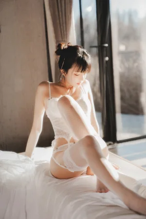 《白纱糖02》｜桜桃喵 · 35张写真