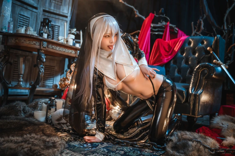 《恶堕修女》｜蜜汁猫裘 · 53张写真