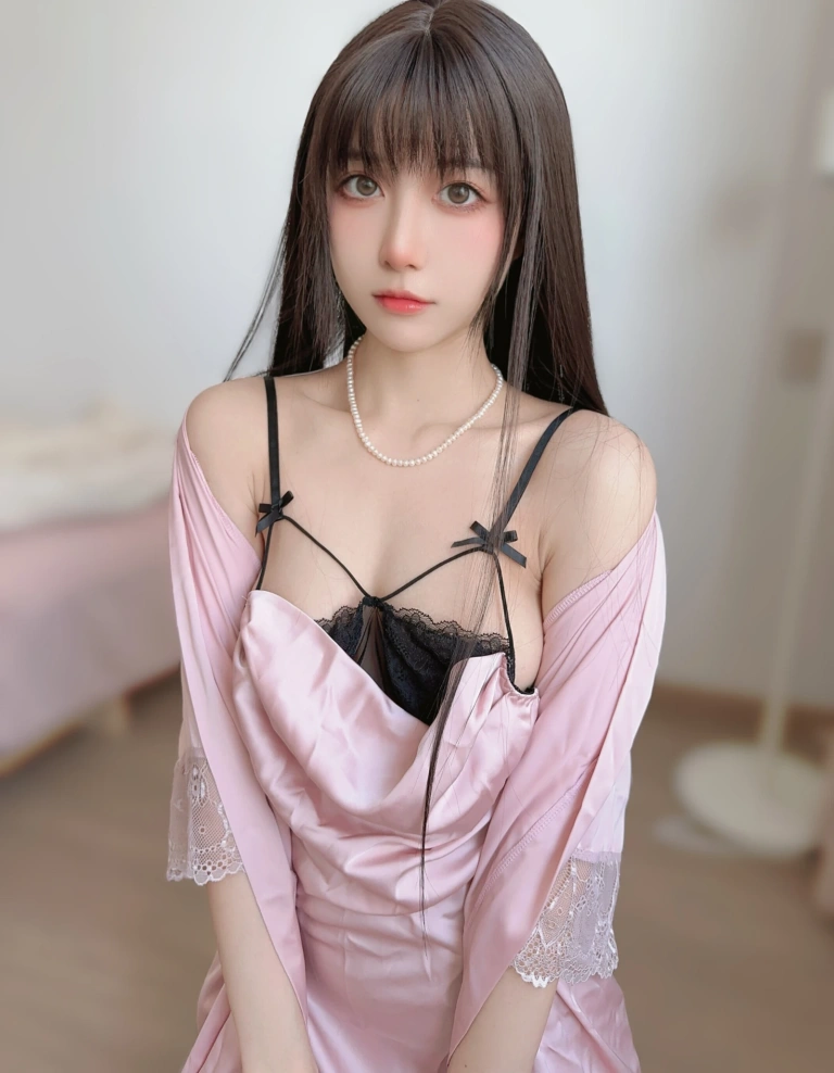 《小蛋糕》｜布丁大法 · 21张写真、2 个视频