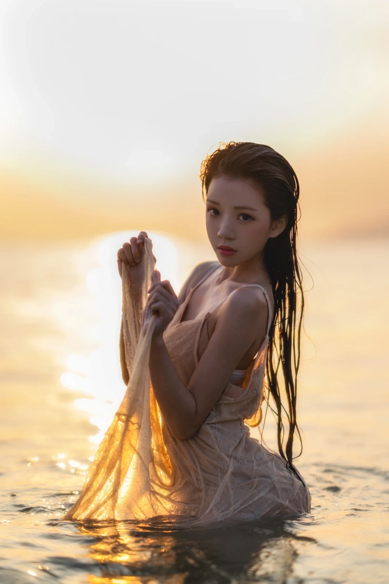 《潮汐》｜桜桃喵 · 33张写真