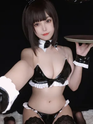 《黑兔》｜蜜汁猫裘 · 31张写真