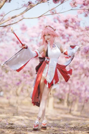《原神 八重神子》｜瓜希酱 · 20张写真