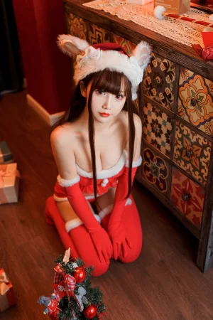《圣诞短裙》｜面饼仙儿 · 40张写真