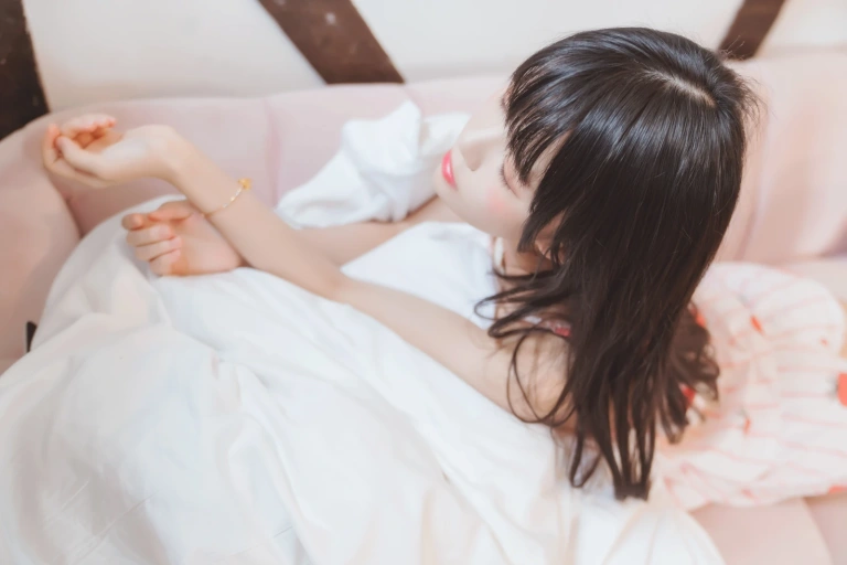 《甜甜×4》｜桜桃喵 · 53张写真