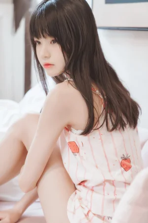 《甜甜×4》｜桜桃喵 · 53张写真