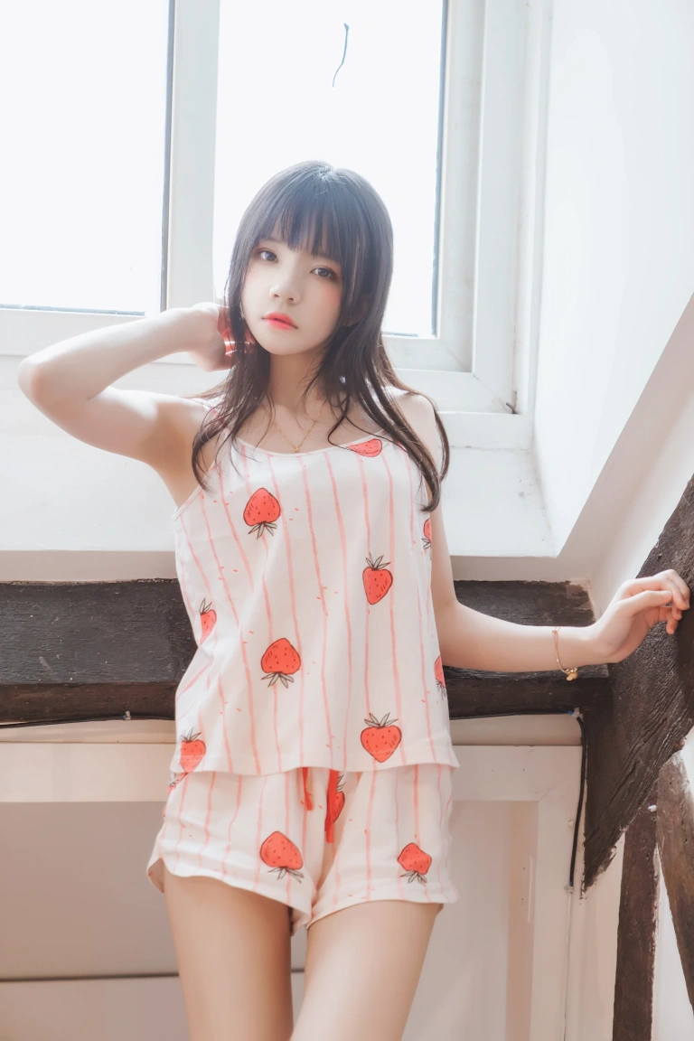 《甜甜×4》｜桜桃喵 · 53张写真