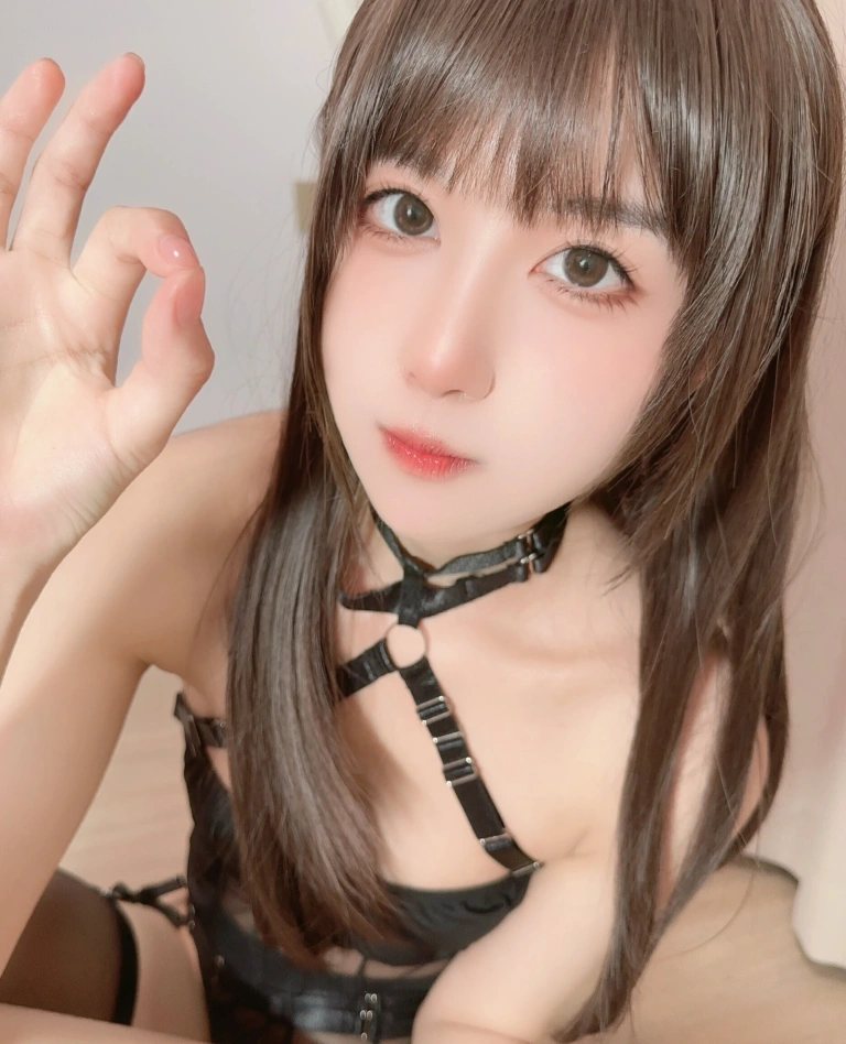 《抱抱》｜布丁大法 · 20张写真