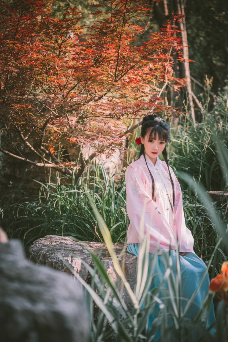 《明治汉服》｜面饼仙儿 · 22张写真