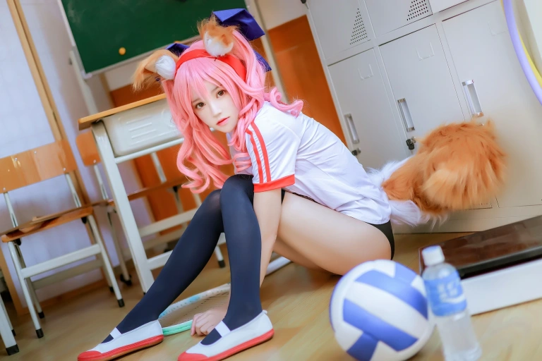 《玉藻前体操服》｜桜桃喵 · 31张写真
