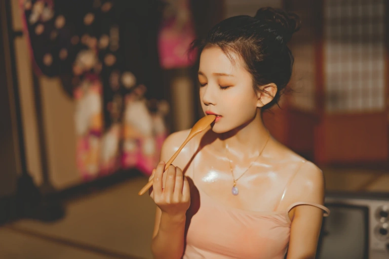 《炙夏01》｜桜桃喵 · 47张写真