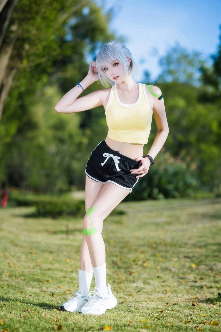 《灵笼 白月魁运动服》｜瓜希酱 · 15张写真