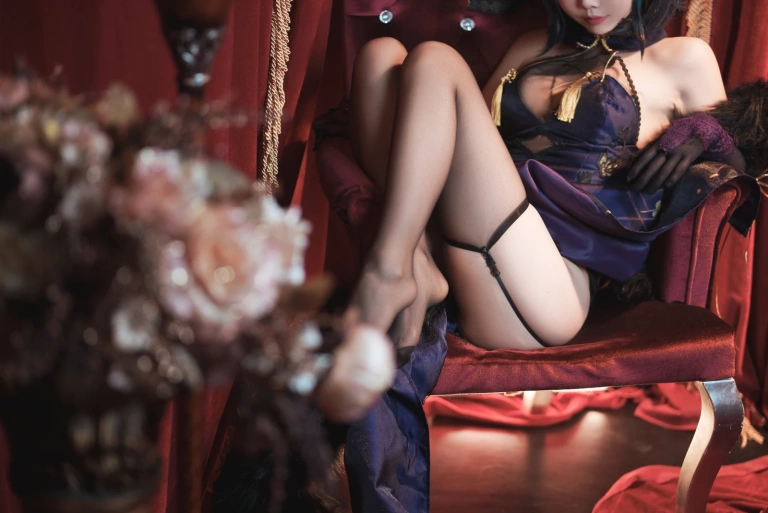 《柴郡旗袍》｜面饼仙儿 · 21张写真、1 个视频