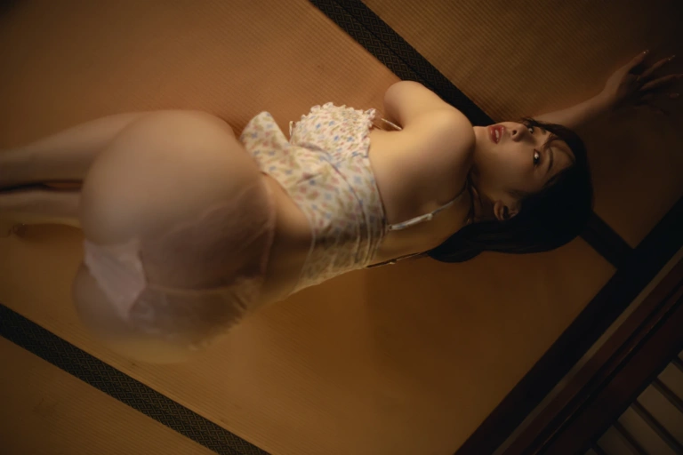 《朦胧》｜雯仔不讲道理 · 66张写真