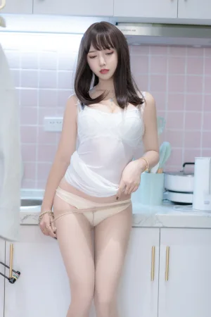 《肉丝大姐姐》｜过期米线线喵 · 87张写真