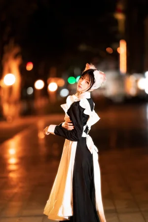 《长裙妹抖（夜）》｜桜桃喵 · 19张写真
