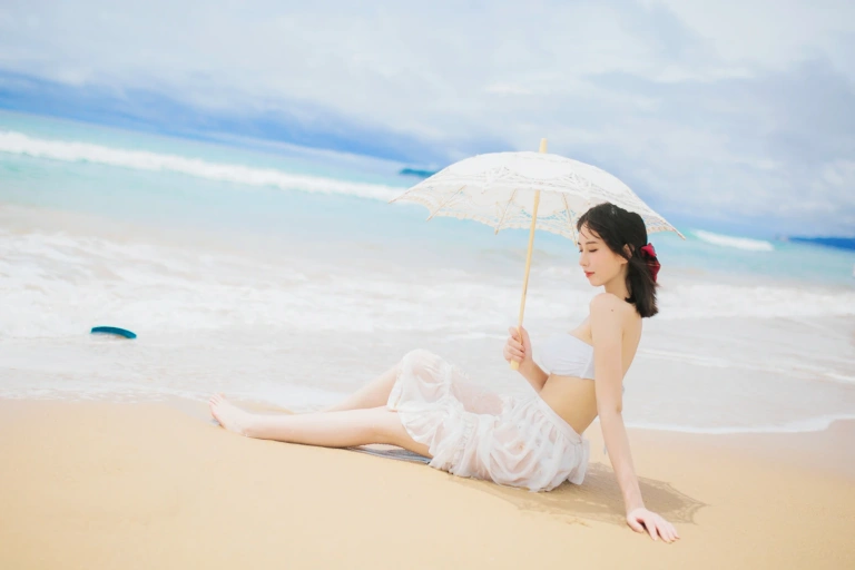 《听海》｜念雪 · 36张写真