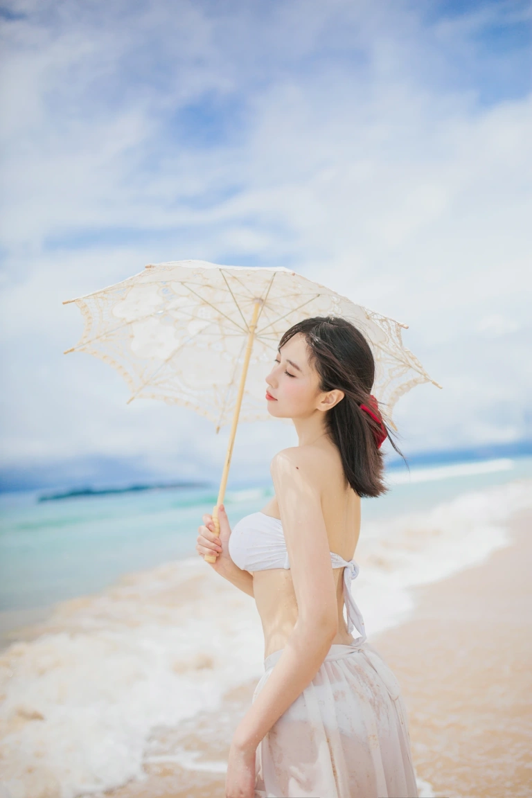 《听海》｜念雪 · 36张写真