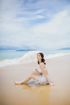 《听海》｜念雪 · 36张写真