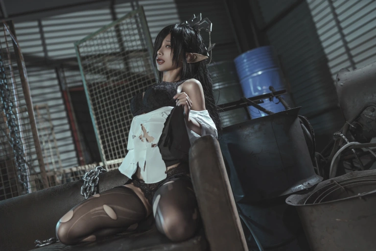 《黑兽 女王》｜蠢沫沫 · 127张写真