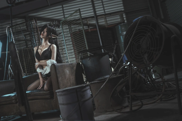 《黑兽 女王》｜蠢沫沫 · 127张写真