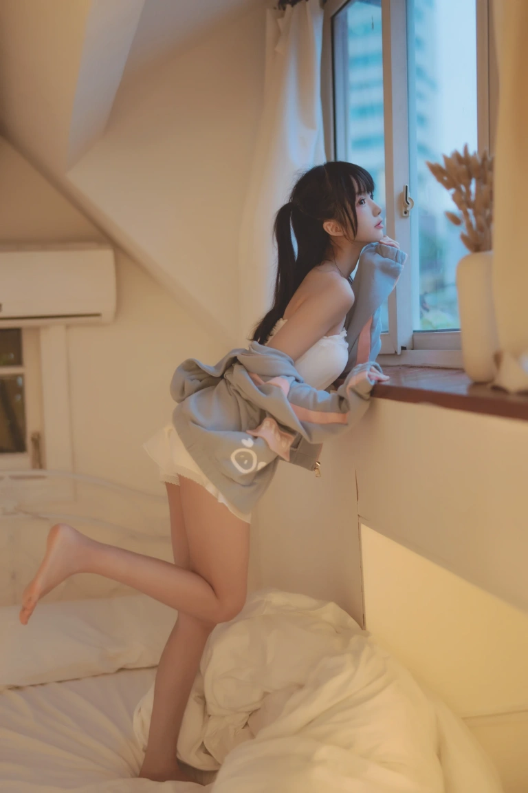 《碎星》｜桜桃喵 · 19张写真