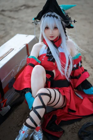 《浊心斯卡蒂》｜面饼仙儿 · 15张写真